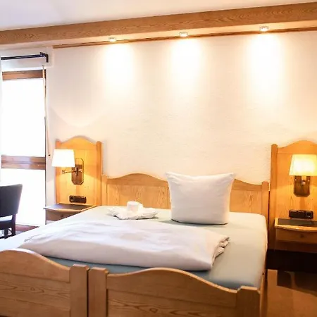 Hotel Waldhotel Koenig Von Rom 3*
