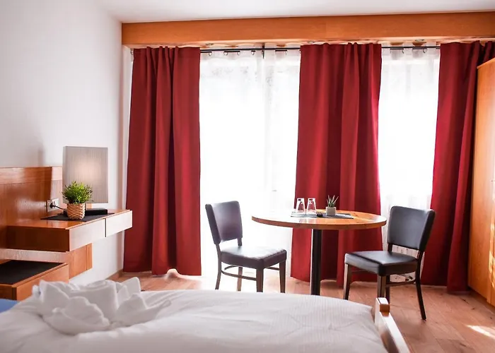 Waldhotel Koenig Von Rom 3*