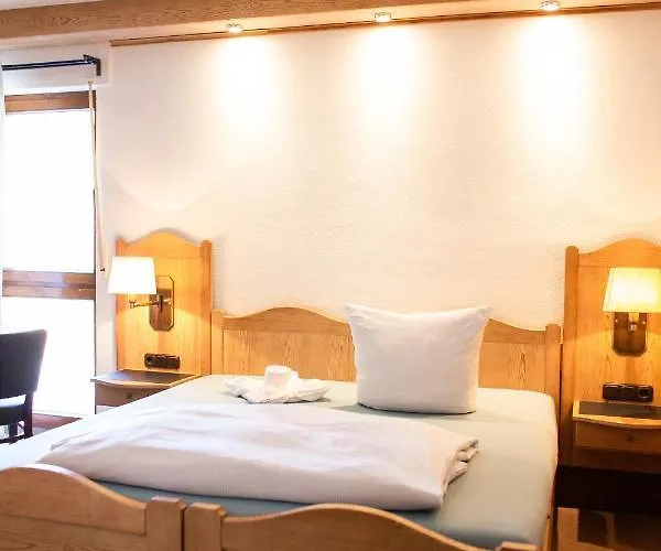 Hotel Waldhotel Koenig Von Rom 3*